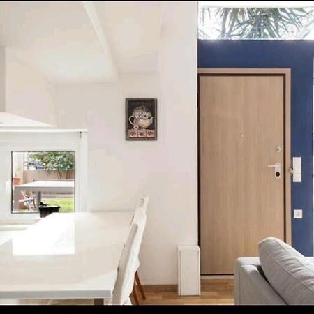 Ferienwohnung Bright Mezzanine Flat With Garden Athen Exterior foto