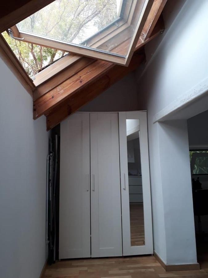 Ferienwohnung Bright Mezzanine Flat With Garden Athen Exterior foto
